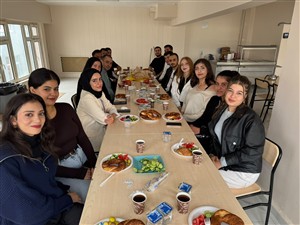Öğrenciler ve Akademik Personelimiz Kahvaltı Organizasyonunda Buluştu